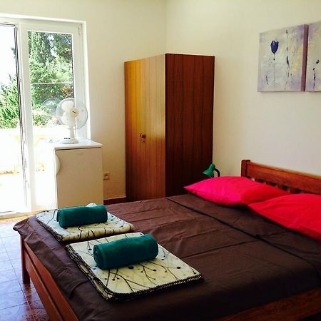 Guest House Perfect Location Bol Exterior foto